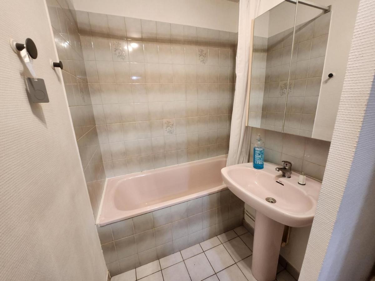 Апартаменты Le Pied A Terre Parisien - 77/94 Понто-Комбо Экстерьер фото