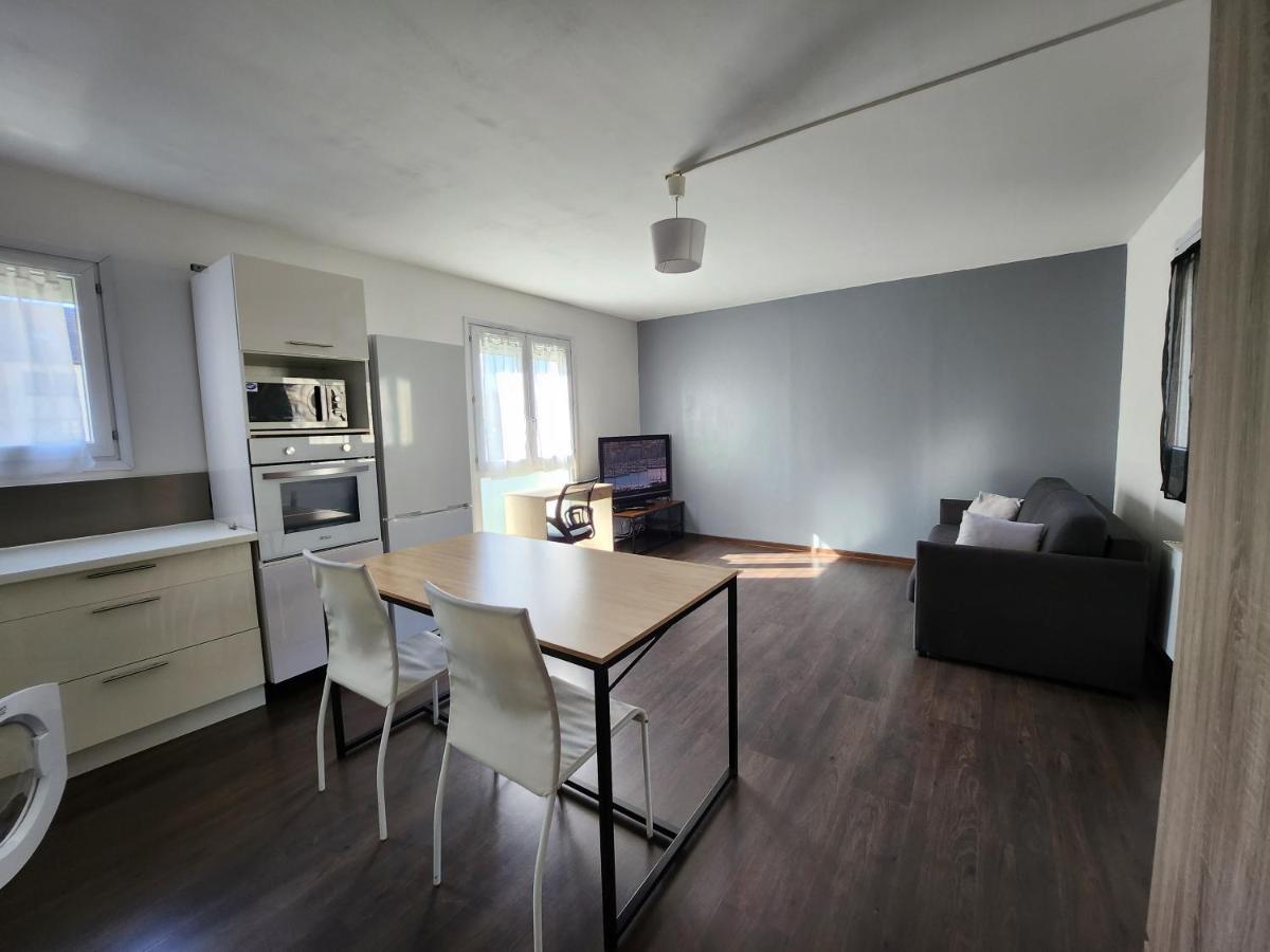 Апартаменты Le Pied A Terre Parisien - 77/94 Понто-Комбо Экстерьер фото